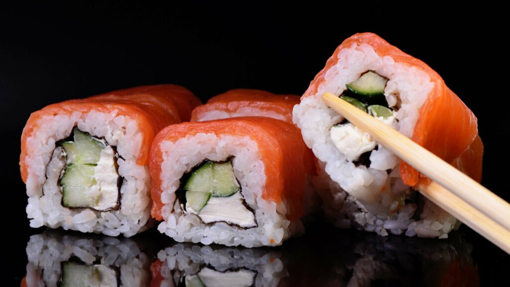 В торговых центрах Москвы сокращается число ресторанов японской, русской и грузинской кухни